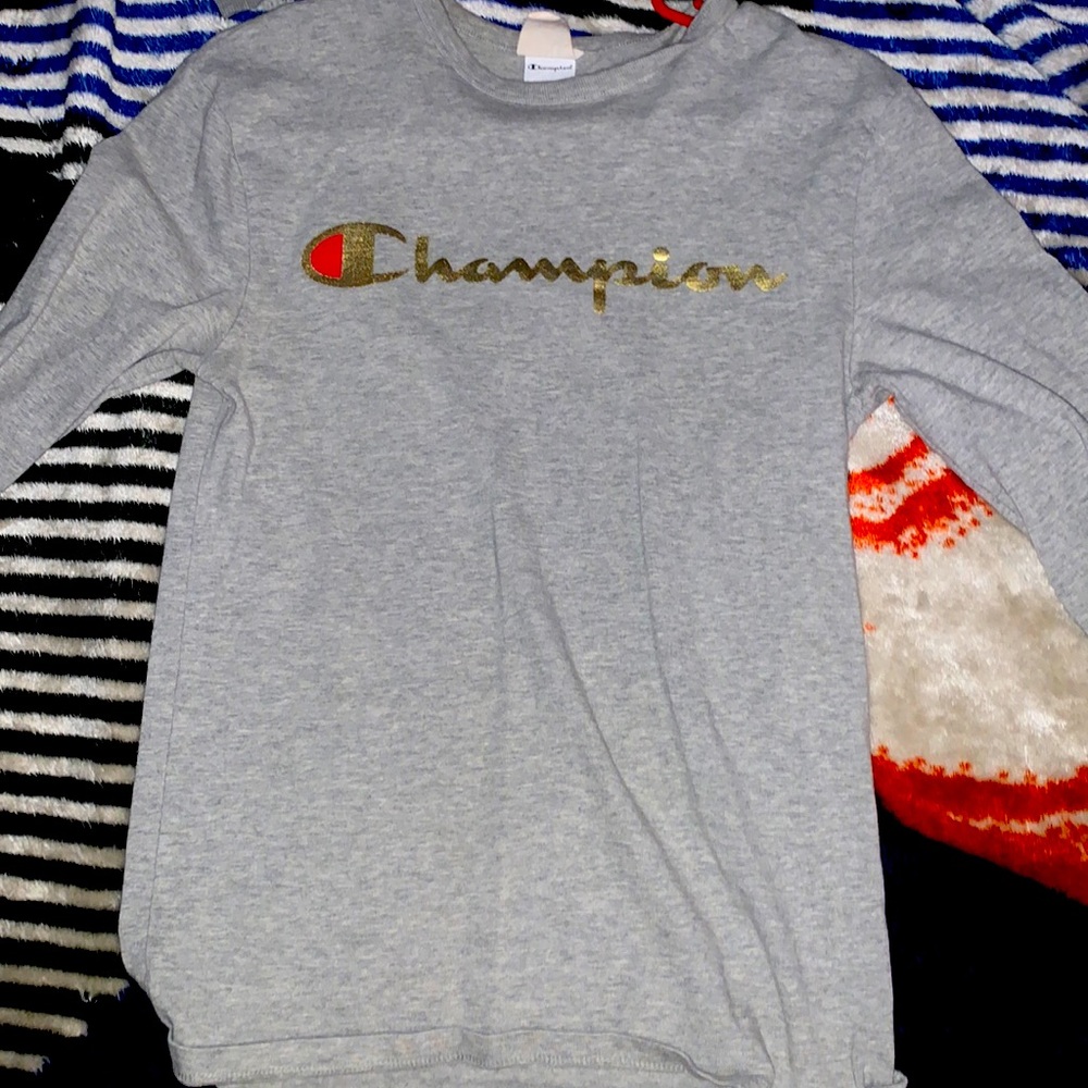Small Champion Longsleeve. need gone, it’s my ex’s